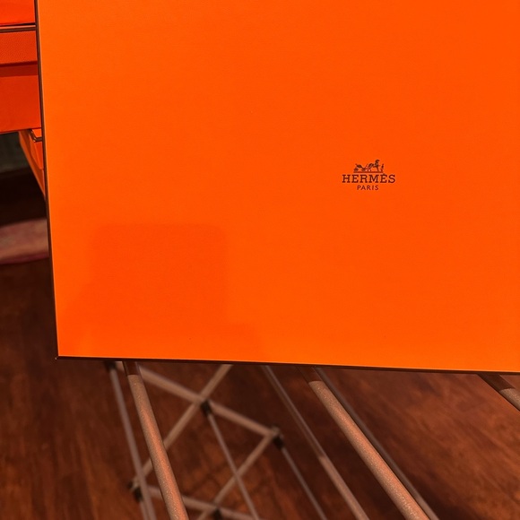 Hermes Boxes - Picture 1 of 7